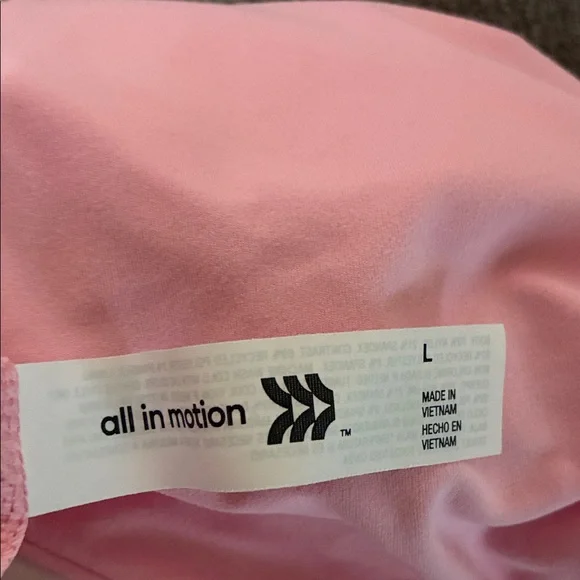 Pink V-Neck Crop Top - Picture 3 of 3